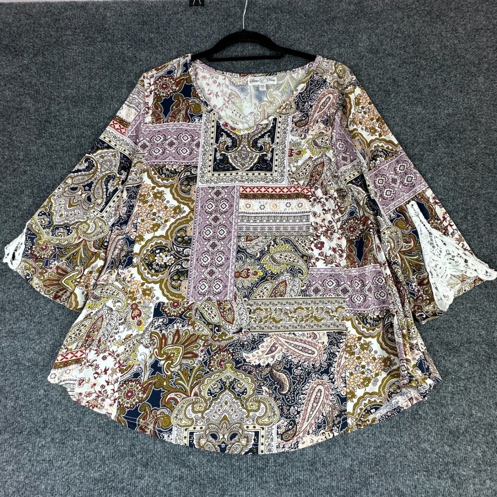 Stem & Vine 1X‎ Women Mixed Print Bell Sleeve Lace Trim Tunic Top